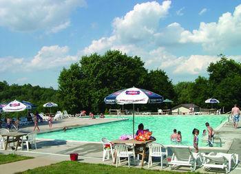 Circle M Rv & Camping Resort - Caravan Park Millersville المظهر الخارجي الصورة
