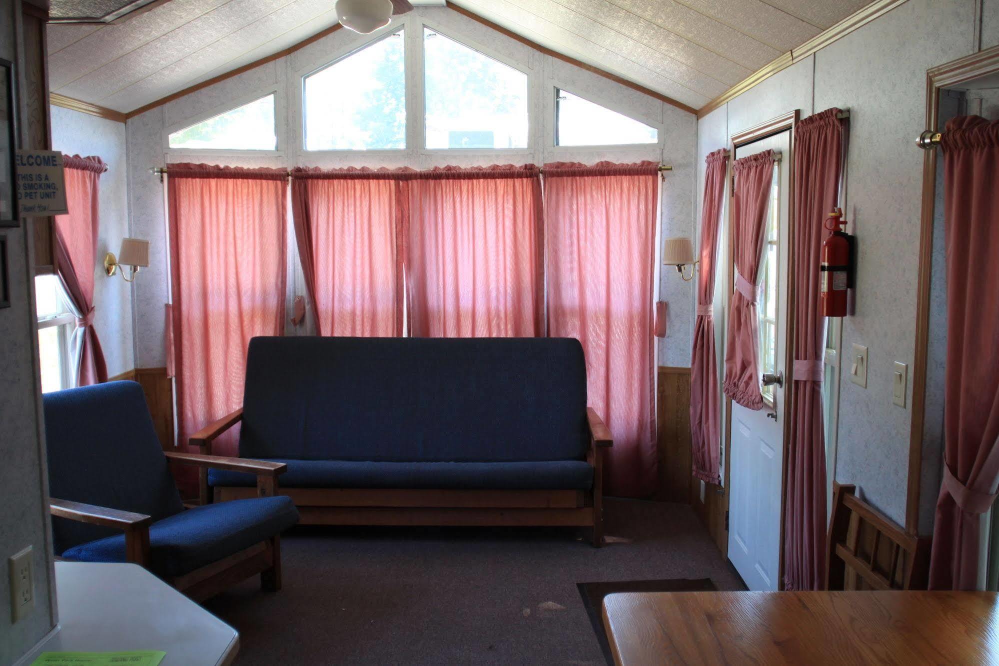 Circle M Rv & Camping Resort - Caravan Park Millersville المظهر الخارجي الصورة